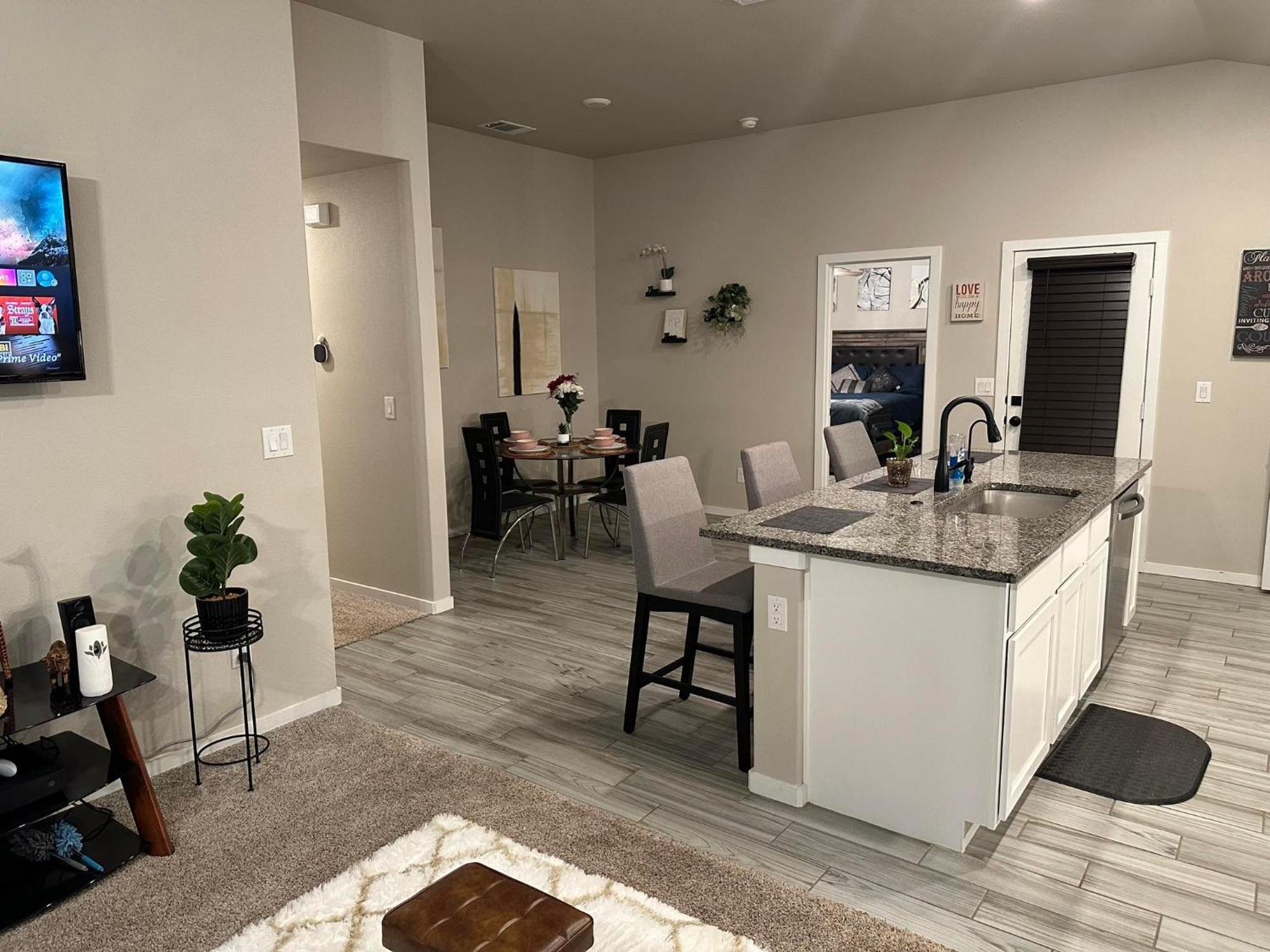 3Bed/2Bath Cozy Spacious Place Lubbock Ngoại thất bức ảnh